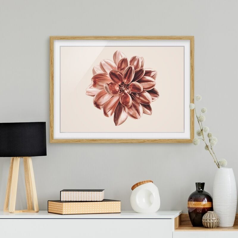 Póster enmarcado - Dalia in oro rosa metallico Dimensión LxA: 50cm x 70cm, Marco: Roble
Póster enmarcado - Dalia in oro rosa metallico Dimensión LxA: 50cm x 70cm, Marco: Roble
