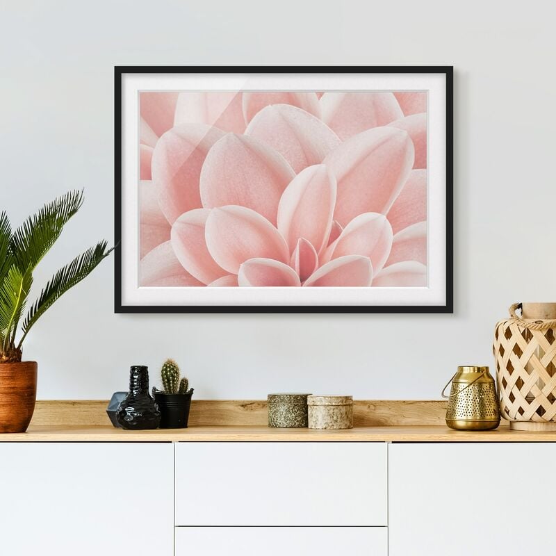 Póster enmarcado - Dettaglio di dalia con petali rosa Dimensión LxA: 40cm x 55cm, Marco: Negro
Póster enmarcado - Dettaglio di dalia con petali rosa Dimensión LxA: 40cm x 55cm, Marco: Negro