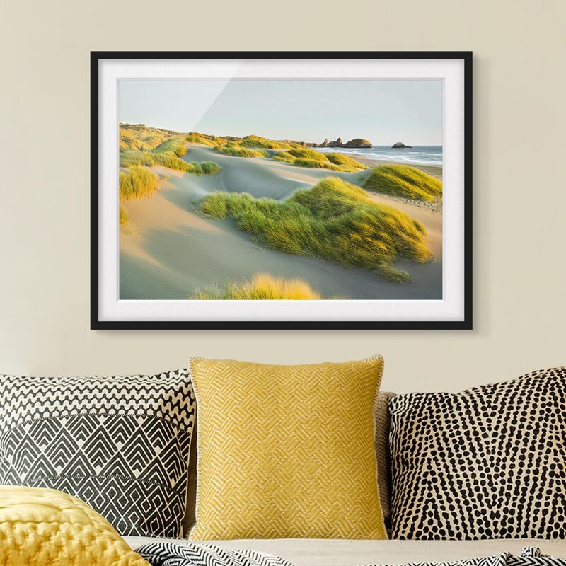 Póster enmarcado - Dunes And Grasses At The Sea Dimensión LxA: 18cm x 24cm, Marco: Negro
Póster enmarcado - Dunes And Grasses At The Sea Dimensión LxA: 18cm x 24cm, Marco: Negro