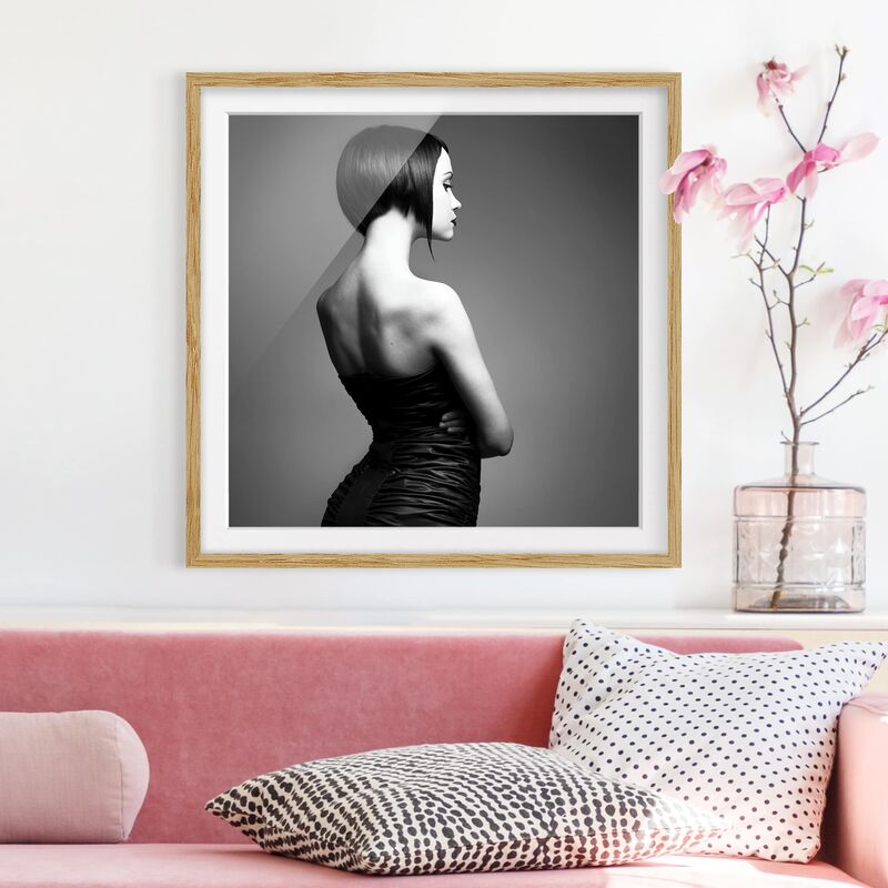 Póster enmarcado - Elegant Silhouette Dimensión LxA: 50cm x 50cm, Marco: Roble
Póster enmarcado - Elegant Silhouette Dimensión LxA: 50cm x 50cm, Marco: Roble