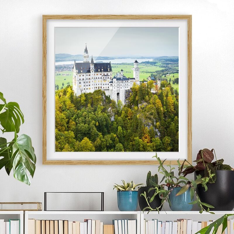 Póster enmarcado - Neuschwanstein Castle Panorama Dimensión LxA: 70cm x 70cm, Marco: Roble
Póster enmarcado - Neuschwanstein Castle Panorama Dimensión LxA: 70cm x 70cm, Marco: Roble