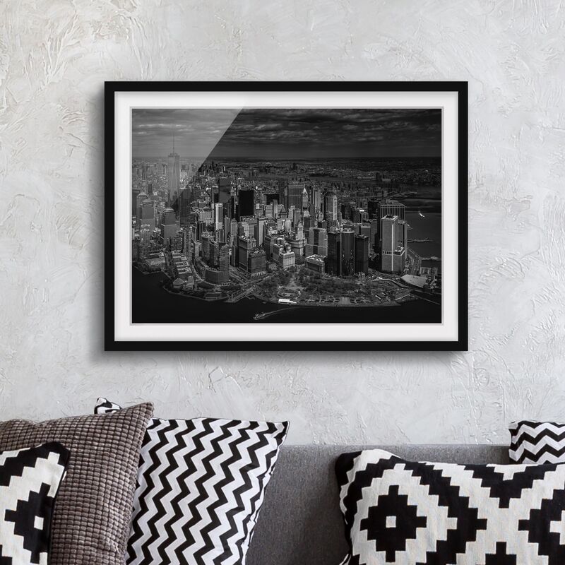 Póster enmarcado - New York - Manhattan da The Air Dimensión LxA: 70cm x 100cm, Marco: Negro 
Póster enmarcado - New York - Manhattan da The Air Dimensión LxA: 70cm x 100cm, Marco: Negro