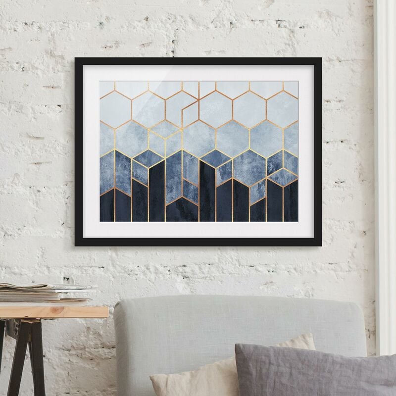 Póster enmarcado - Oro Esagoni Blu Bianco Dimensión LxA: 50cm x 70cm, Marco: Negro
Póster enmarcado - Oro Esagoni Blu Bianco Dimensión LxA: 50cm x 70cm, Marco: Negro