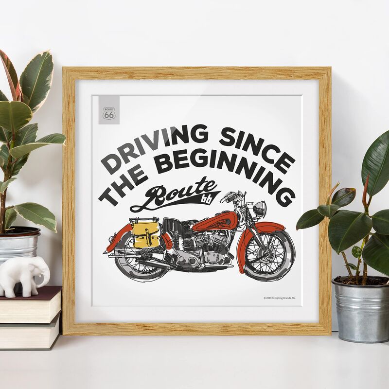 Póster enmarcado - Route 66 - Moto Driving Beginning Dimensión LxA: 50cm x 50cm, Marco: Roble
Póster enmarcado - Route 66 - Moto Driving Beginning Dimensión LxA: 50cm x 50cm, Marco: Roble