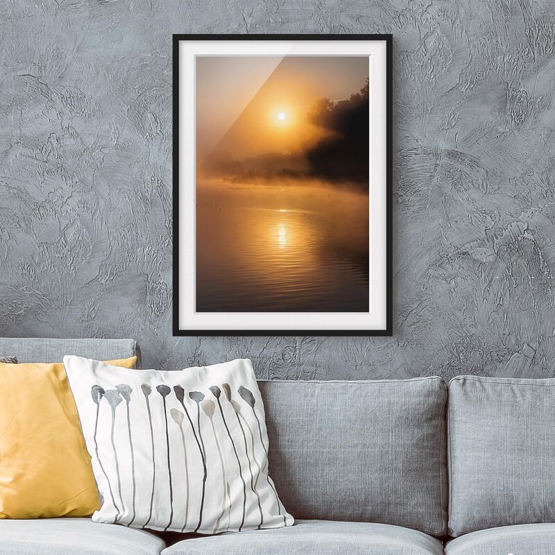 Póster enmarcado - Sunrise On The Lake With Deer In The Fog Dimensión LxA: 70cm x 50cm, Marco: Negro
Póster enmarcado - Sunrise On The Lake With Deer In The Fog Dimensión LxA: 70cm x 50cm, Marco: Negro