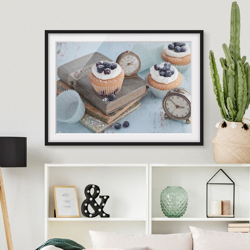 Póster enmarcado - Vintage Cupcakes With Alarm Clock Dimensión LxA: 70cm x 100cm, Marco: Negro
Póster enmarcado - Vintage Cupcakes With Alarm Clock Dimensión LxA: 70cm x 100cm, Marco: Negro