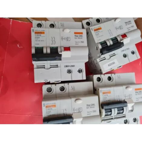 1 C60N 2P D 32A 30mA-AC  M-G  SCHNEIDER  24590 , 26537  DISJONCTEUR DIFFERENTIEL
