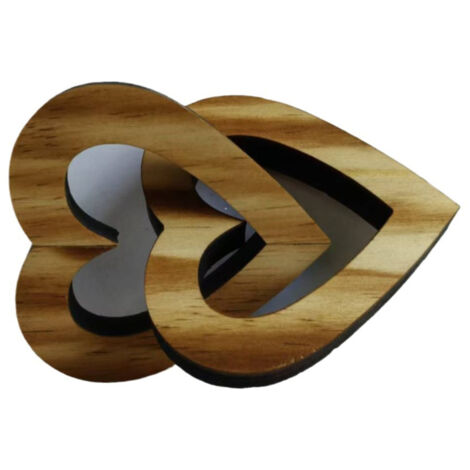 1 herzförmiges Holzprodukt – karbonisierte Farbe - 1 herzförmiges Holzprodukt – karbonisierte Farbe