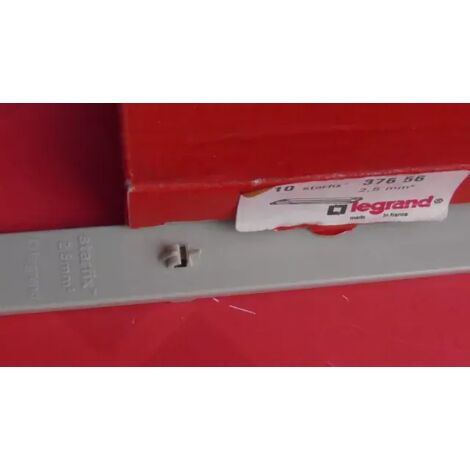 1 PORTE EMBOUT PINCE  à Sertir les Embouts 2,5 mm²  LEGRAND  37684