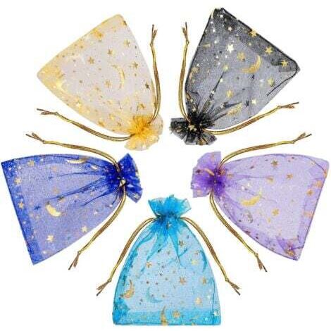 100 bolsas de organza de 9 x 12 cm, colores variados con estampado de estrellas y lunas, para regalos, joyas, uso diario, con cinta dorada, para dulces, bodas y festivales.