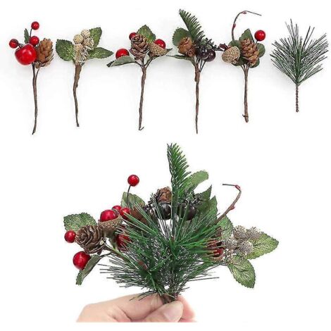 14 mini boules de Noël en pin avec pommes de pin artificielles, baies de houx artificielles et sapins de Noël