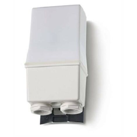16a salida simple palo interruptor crepuscular simple 10.41.8.230.0000