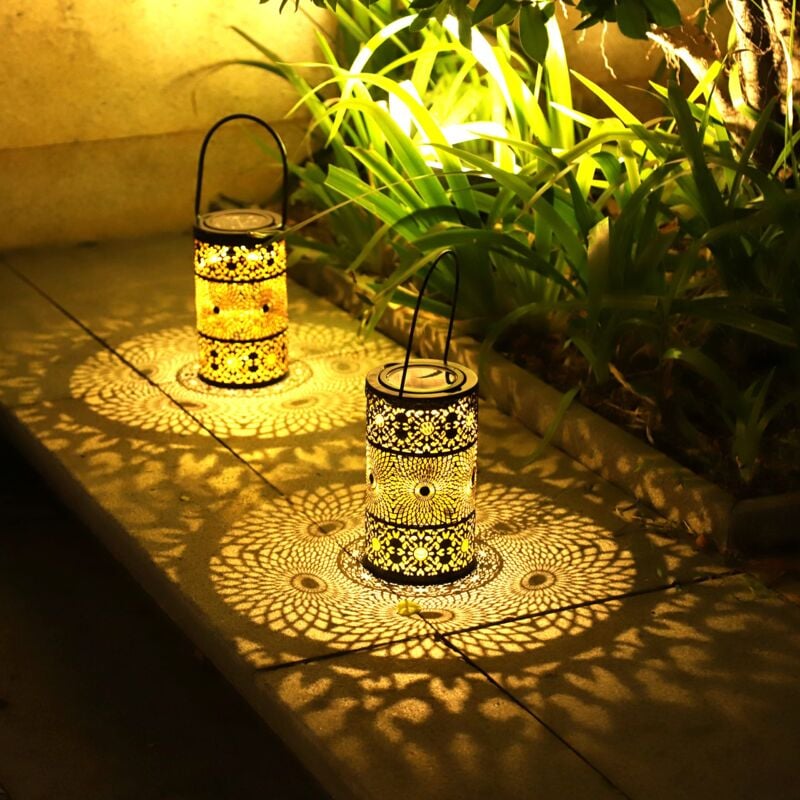 Image of 2 lanterne solari per esterni, set di 2 luci solari da giardino in metallo con picchetti da terra, luci solari per esterni per giardino, patio,