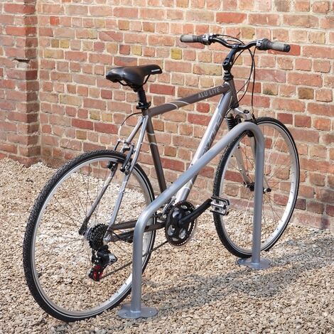 2 ranges vélos triangle 84 x HT 70 cm