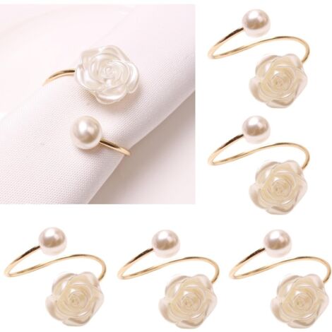 6 serviettes de table motifs roses avec support à fleurs blanches perles, parfaites pour décoration de mariage, Saint-Valentin ou repas festif.