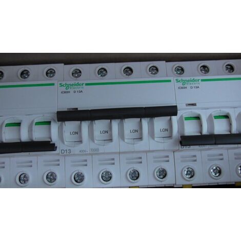A9F08413  iC60H  4P  D 13A   DISJONCTEUR SCHNEIDER