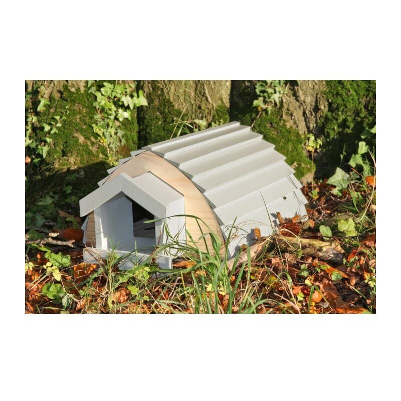 Abri à hérissons en bois