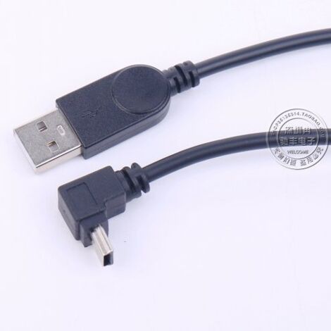 Adaptateur USB vers mini-connecteur en T avec coude à angle droit de 90 degrés pour câbles d'alimentation et de données audio, de navigation et de caméra embarquée de voiture.