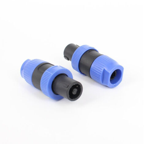 Adaptateur XLR professionnel pour haut-parleur de scène avec fiche à quatre broches, tête XLR, amplificateur audio avec prise XLR à quatre broches.