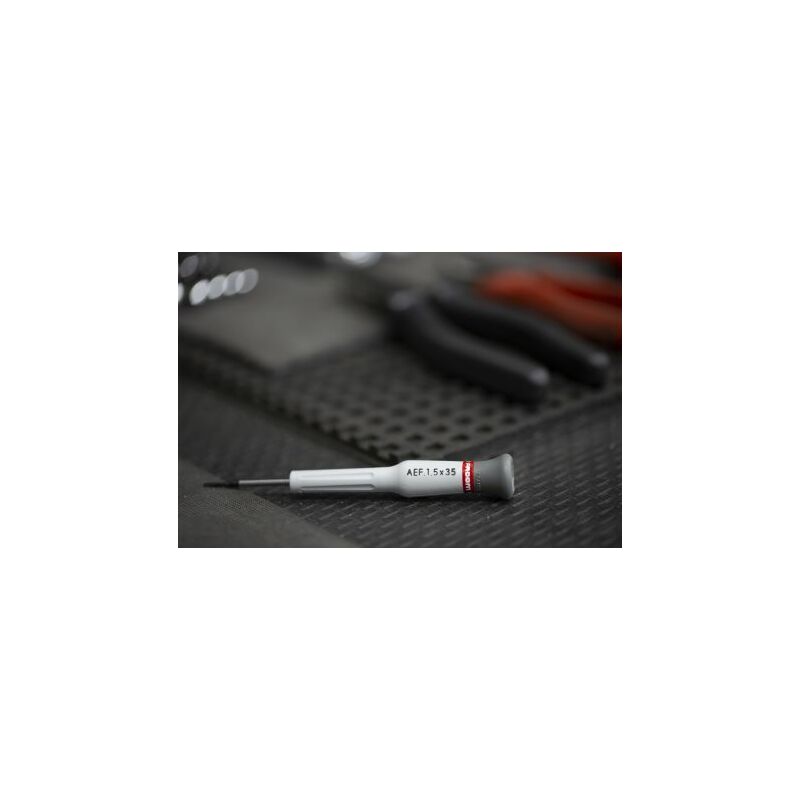 AEF Tournevis Micro Tech® pour vis à fente Facom AEF.1 5X35