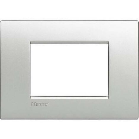 Air Plate 3 Modules Tech en Métal Bticino Living light Série LNC4803TE
