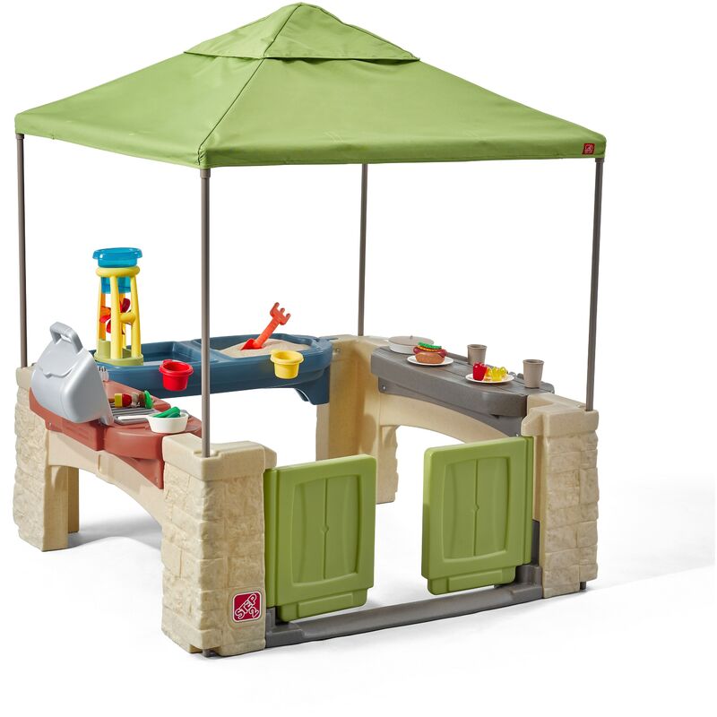 All Around Speelpatio Maison Enfant Patio en plastique pour enfants avec cuisine et accessoires Comprend table de jeu sable et eau - Vert - Step2