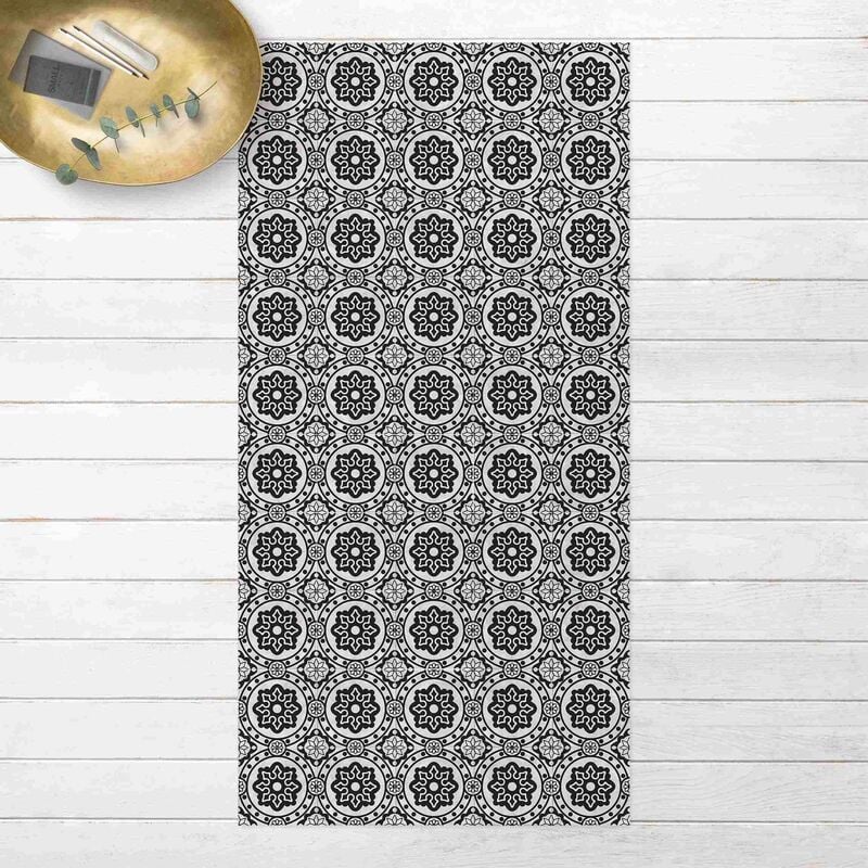 

Alfombras vinílicas - Floral Tiles Black And White - Alto 2:1 Dimensión LxA: 200cm x 100cm