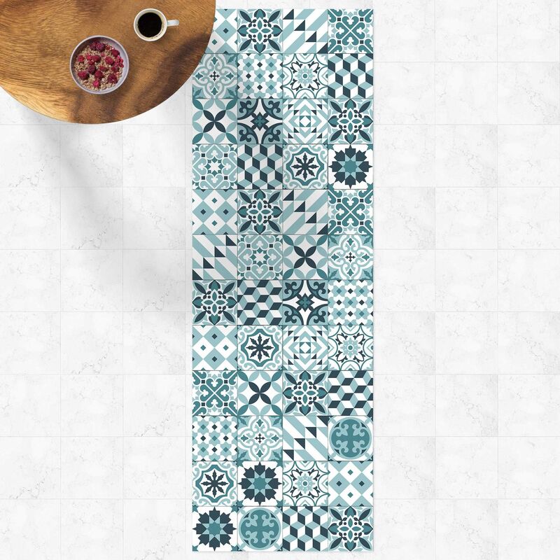 

Alfombras vinílicas - Geometrical Tile Mix Turquoise - Panorámico Dimensión LxA: 120cm x 40cm