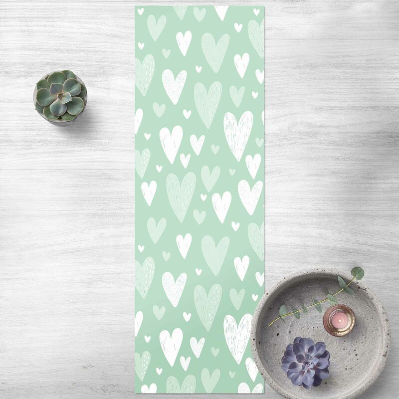 

Alfombras vinílicas - Small And Big Drawn White Hearts On Green - Panorámico Dimensión LxA: 120cm x 40cm