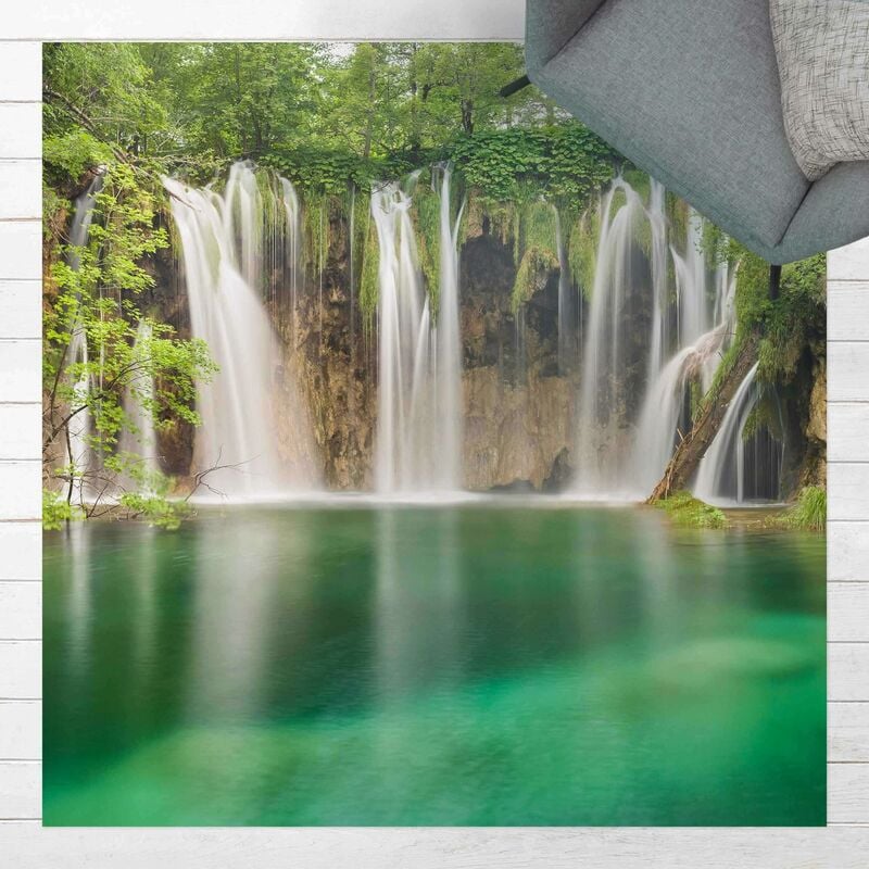 

Alfombras vinílicas - Waterfall Plitvice Lakes - Cuadrado 1:1 Dimensión LxA: 80cm x 80cm