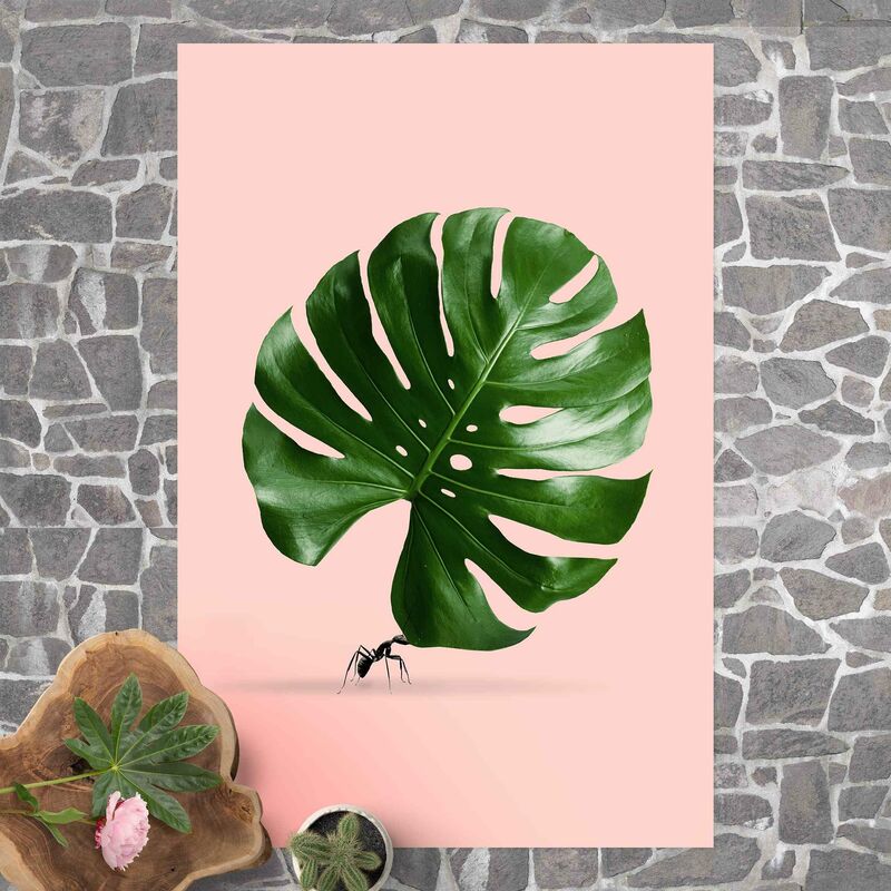 

Alfombras vinílicas - Ant With Monstera Leaf - Alto 3:2 Dimensión LxA: 180cm x 120cm