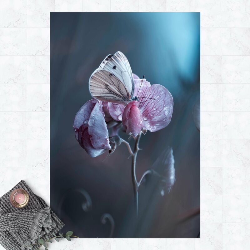 

Bilderwelten - Alfombras vinílicas - Butterfly In The Rain - Alto 3:2 Dimensión LxA: 210cm x 140cm