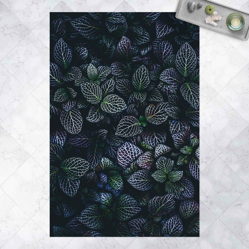 

Alfombras vinílicas - Dark Botany Mosaic Plant - Alto 3:2 Dimensión LxA: 90cm x 60cm