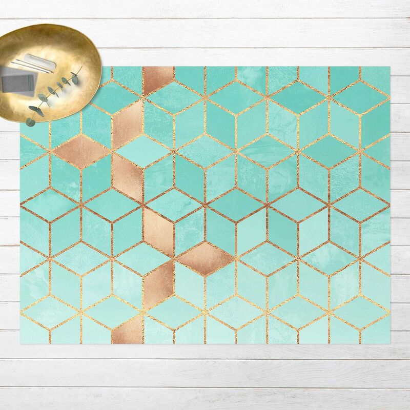 

Alfombras vinílicas - Elisabeth Fredriksson - Turquoise White Golden Geometry - Apaisado 3:4 Dimensión LxA: 105cm x 140cm