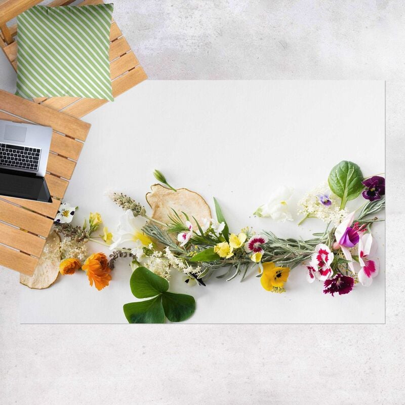 

Alfombras vinílicas - Fresch Herbs With Edible Flowers - Apaisado 2:3 Dimensión LxA: 60cm x 90cm