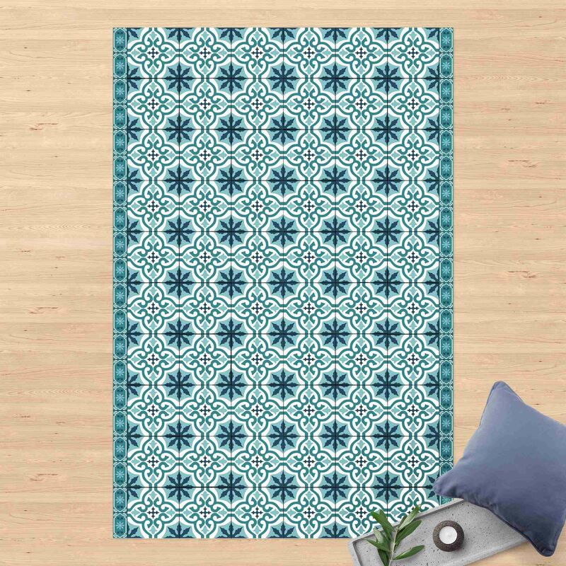 

Alfombras vinílicas - Geometrical Tile Mix Cross Turquoise - Alto 3:2 Dimensión LxA: 60cm x 40cm