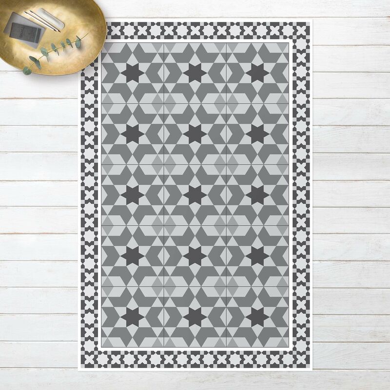 

Alfombras vinílicas - Geometrical Tiles Kaleidoscope grey With Border - Alto 3:2 Dimensión LxA: 60cm x 40cm