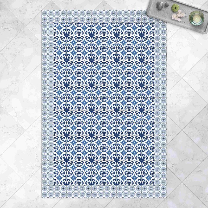 

Alfombras vinílicas - Moroccan Tiles Floral Blueprint With Tile Frame - Alto 3:2 Dimensión LxA: 210cm x 140cm