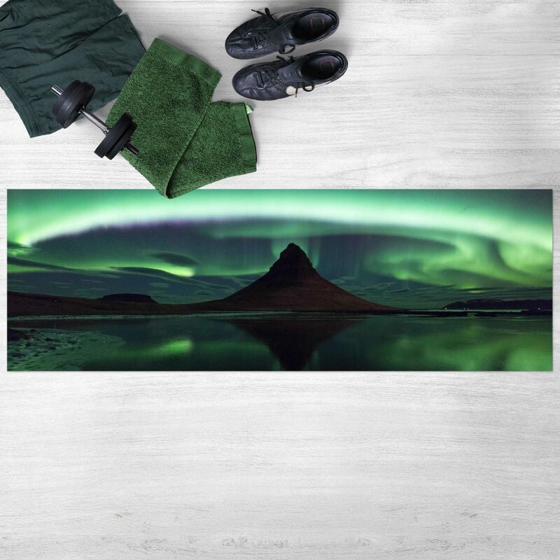 

Alfombras vinílicas - Northern Lights In Iceland - Panorama Formato apaisado Dimensión LxA: 70cm x 210cm