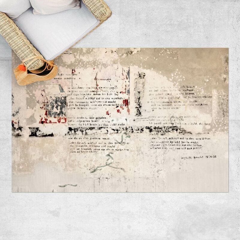 

Alfombras vinílicas - Old Concrete Wall With Bertolt Brecht Verses - Apaisado 2:3 Dimensión LxA: 140cm x 210cm