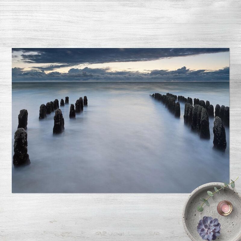 

Alfombras vinílicas - Old Wooden Posts In The North Sea On Sylt - Apaisado 2:3 Dimensión LxA: 80cm x 120cm