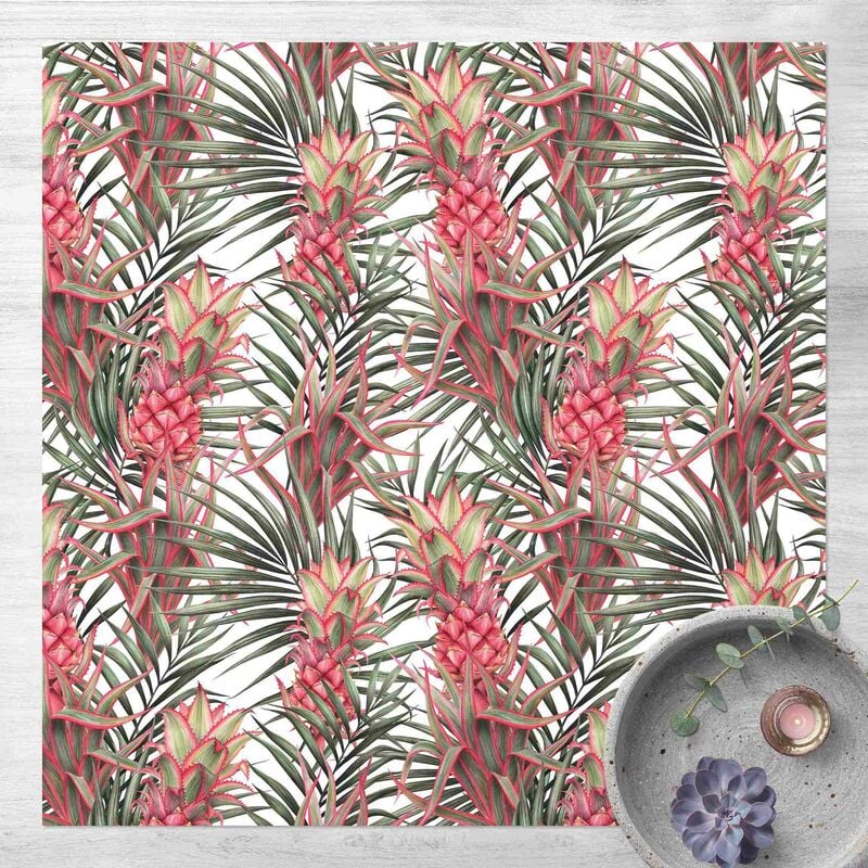 

Alfombras vinílicas - Red Pineapple With Palm Leaves Tropical - Cuadrado 1:1 Dimensión LxA: 100cm x 100cm