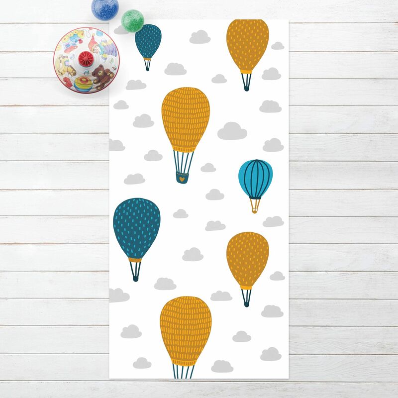 

Bilderwelten - Alfombras vinílicas - Rising Hot-Air Balloon In Cloudy Skies - Alto 2:1 Dimensión LxA: 240cm x 120cm