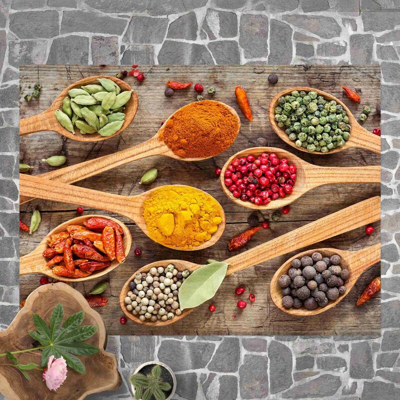 

Alfombras vinílicas - Spices On Wooden Spoon - Apaisado 3:4 Dimensión LxA: 60cm x 80cm