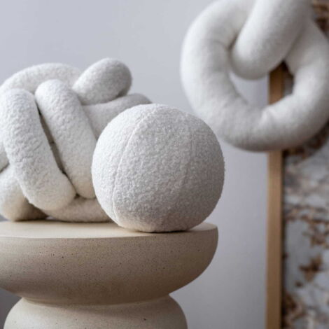 Almohada SOFT LOOP bolita blanca