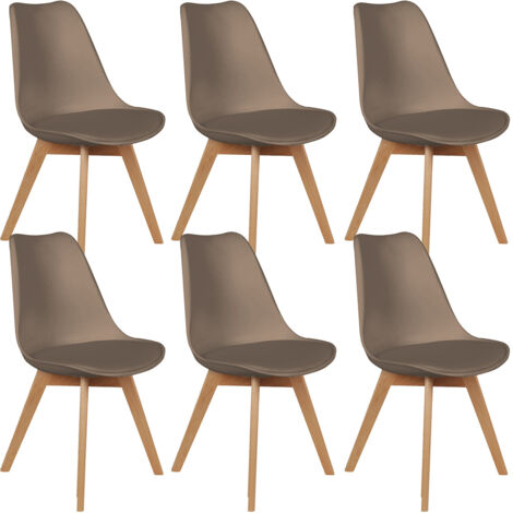 Altobuy – Lot de 6 chaises scandinaves taupe – Assise rembourrée en simili cuir – Piétement en bois massif – Dimensions 48x51xH82,5cm