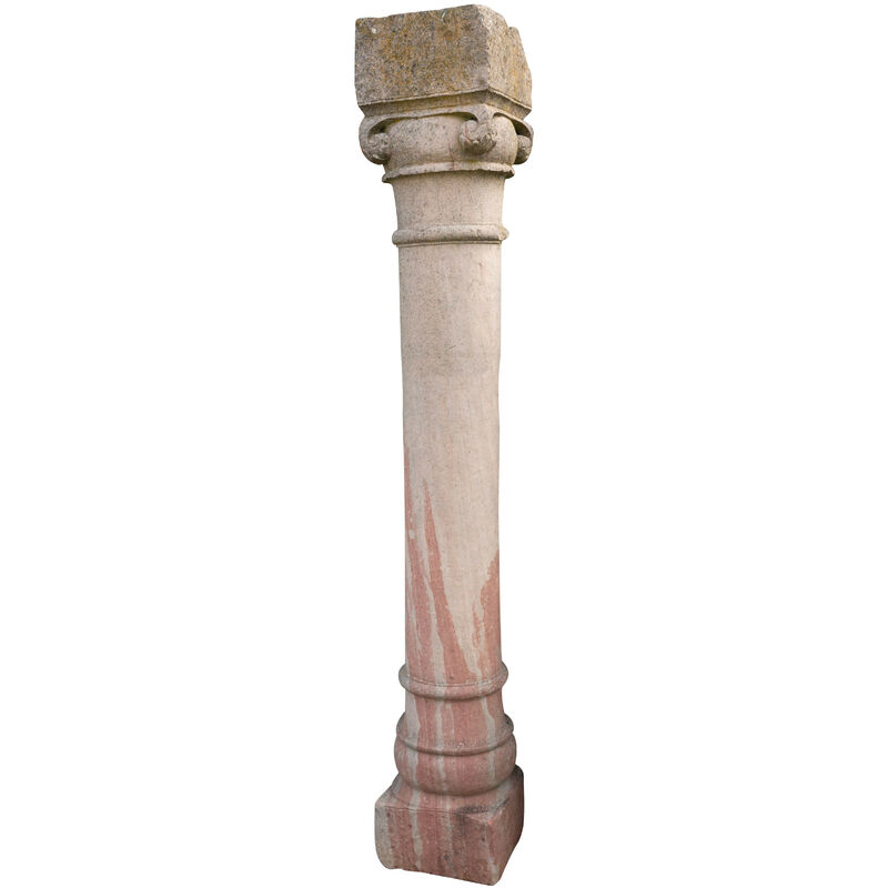 Ancienne colonne de pierre