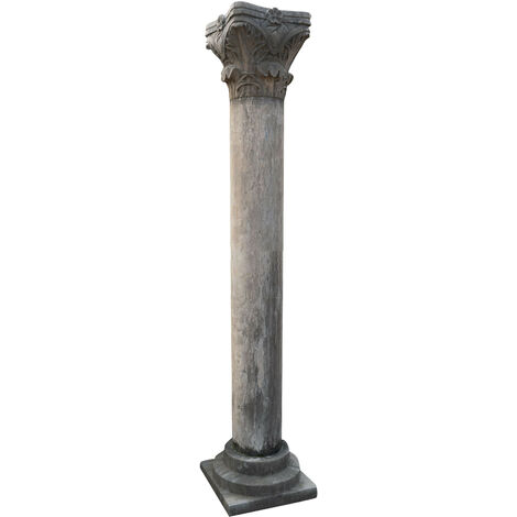 Antigua columna de piedra