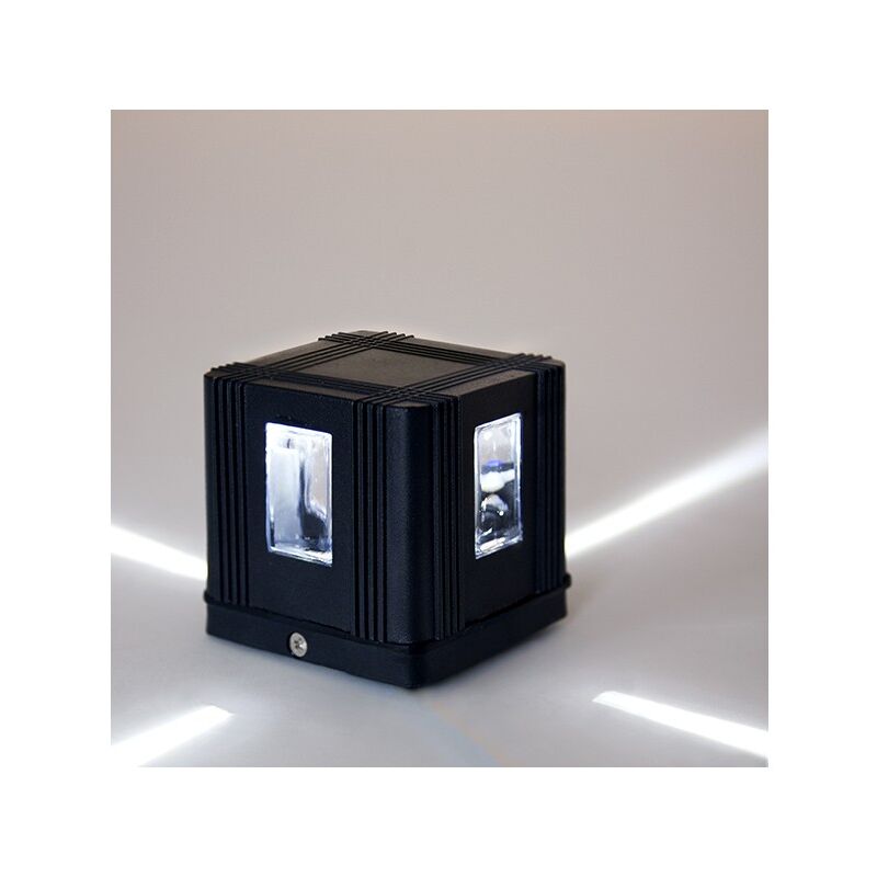 

Aplique de Pared LED IP65 Cross 4W 300Lm 30.000H Madelyn | Blanco Cálido (MK-CSL-4W-CW)