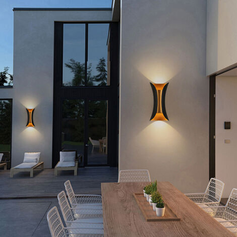 Aplique LED exterior impermeable de doble cabezal, iluminación dirigida hacia arriba y hacia abajo para patio/villa, 6 W, 150 l, 3000 K, negro y dorado.